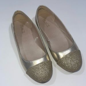 Children’s place gold glitter slipper shoes